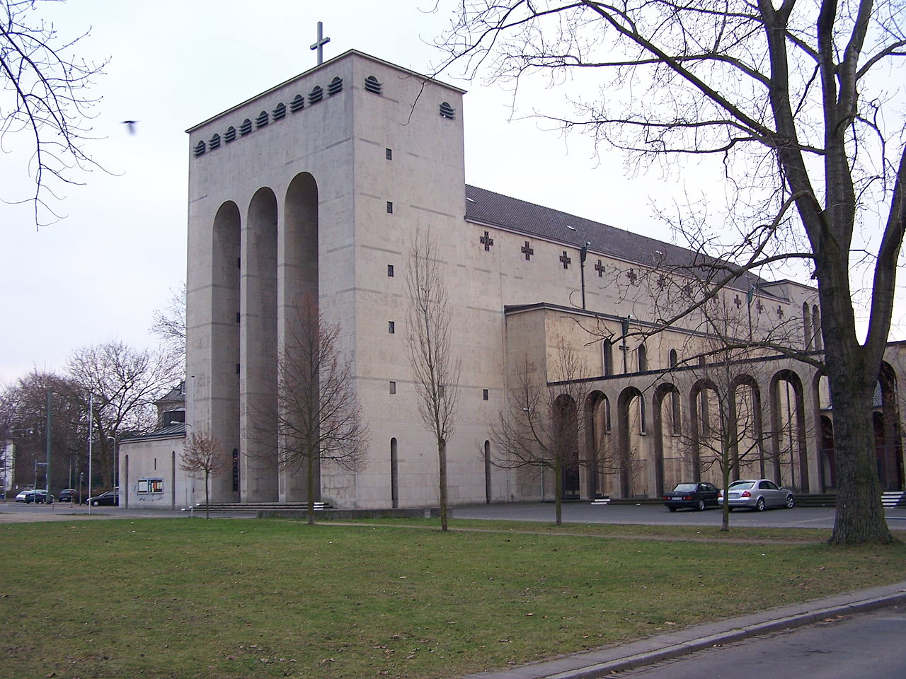 Bild Frauenfriedenskirche Frankfurt Bockenheim