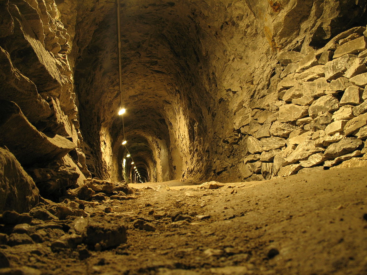 Bild Barbarossahöhle Rottleben