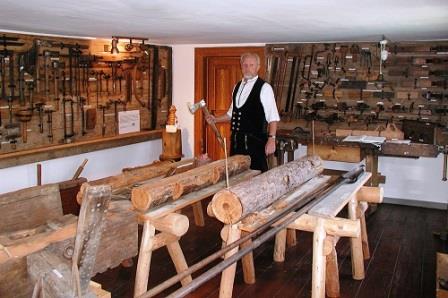 Bild Ausstellung historischer Zimmermannswerkzeuge Cunewalde