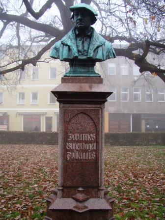 Bild Bugenhagen Denkmal Wittenberg