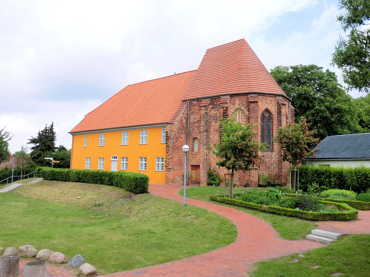 Bild Niederdeutsches Bibelzentrum St. Jürgen Barth