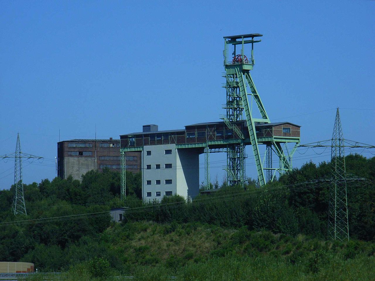 Bild Förderturm Grube Georg Flammersfeld