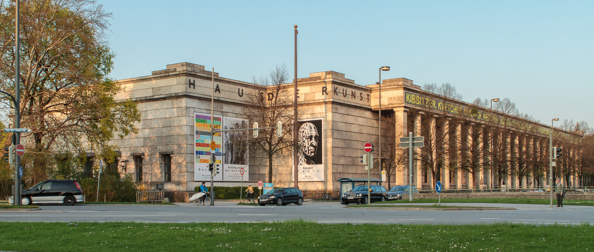 Bild Haus der Kunst am Englischen Garten München