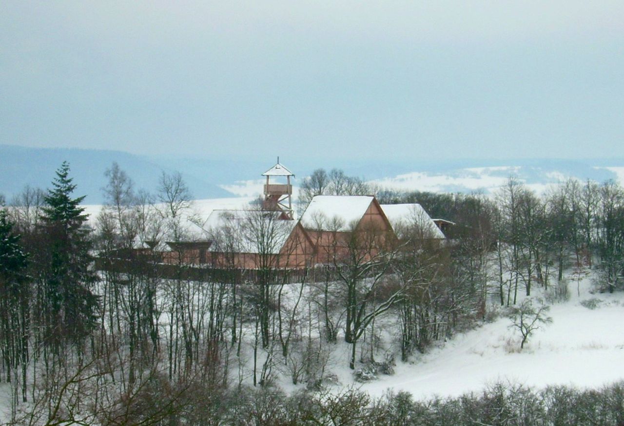 Bild Keltendorf und Keltengarten am Donnersberg Steinbach