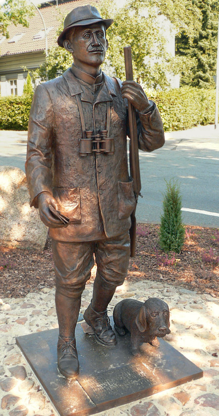 Bild Hermann Löns Statue Walsrode