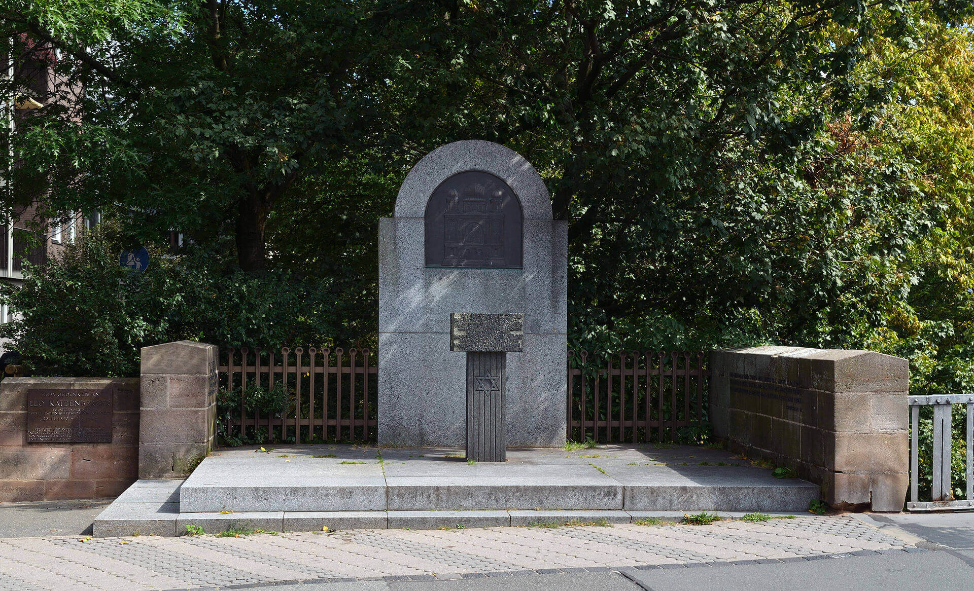 Bild Gedenkstein der Hauptsynagoge Nürnberg