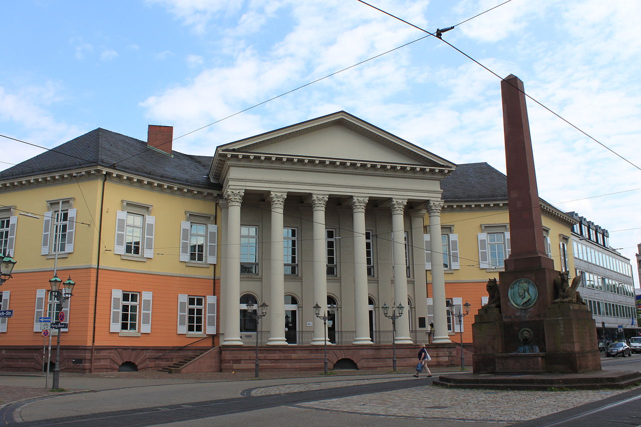 Bild Verfassungssäule Karlsruhe