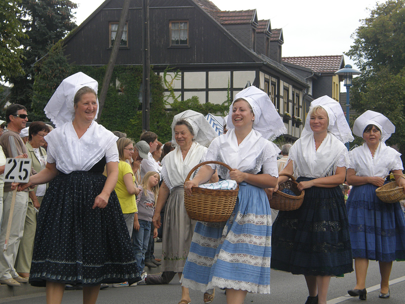 Bild Heimat und Trachtenfest Burg