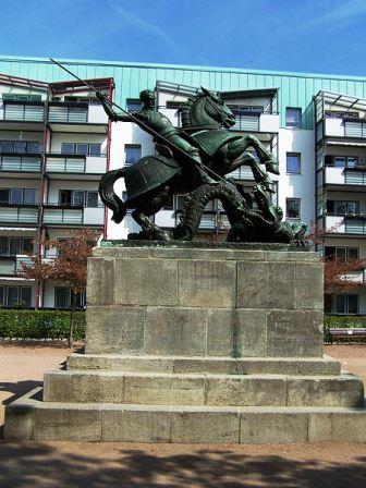 Bild St. Georg Denkmal Eisenach