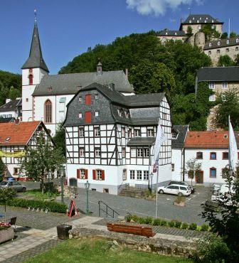 Bild Pfarrkirche St. Mariä Himmelfahrt Blankenheim