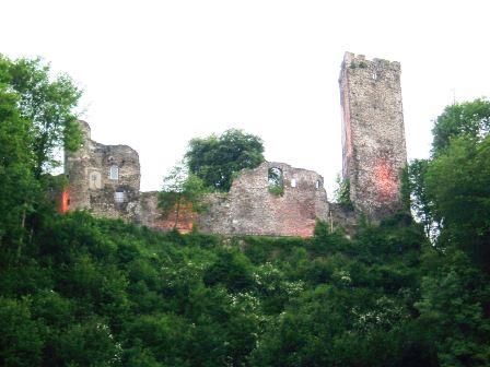 Bild Burg Grenzau Höhr Grenzhausen