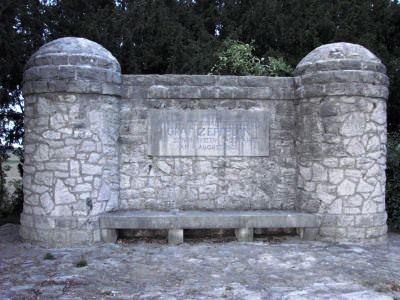 Bild Zeppelindenkmal Trebur Geinsheim